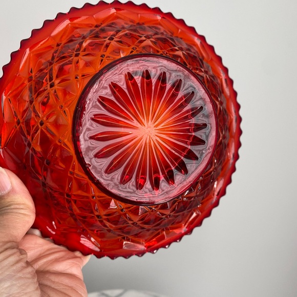 Vintage Amberina Red Bowl - Picture 6 of 6